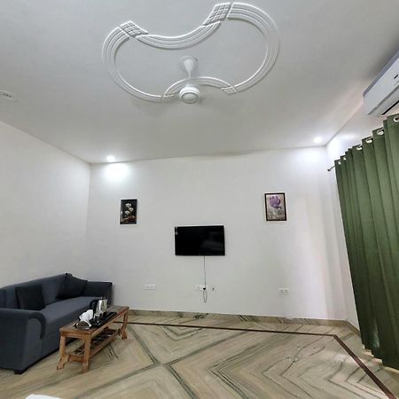 Raj Residency Stay Gurgaon Exterior photo