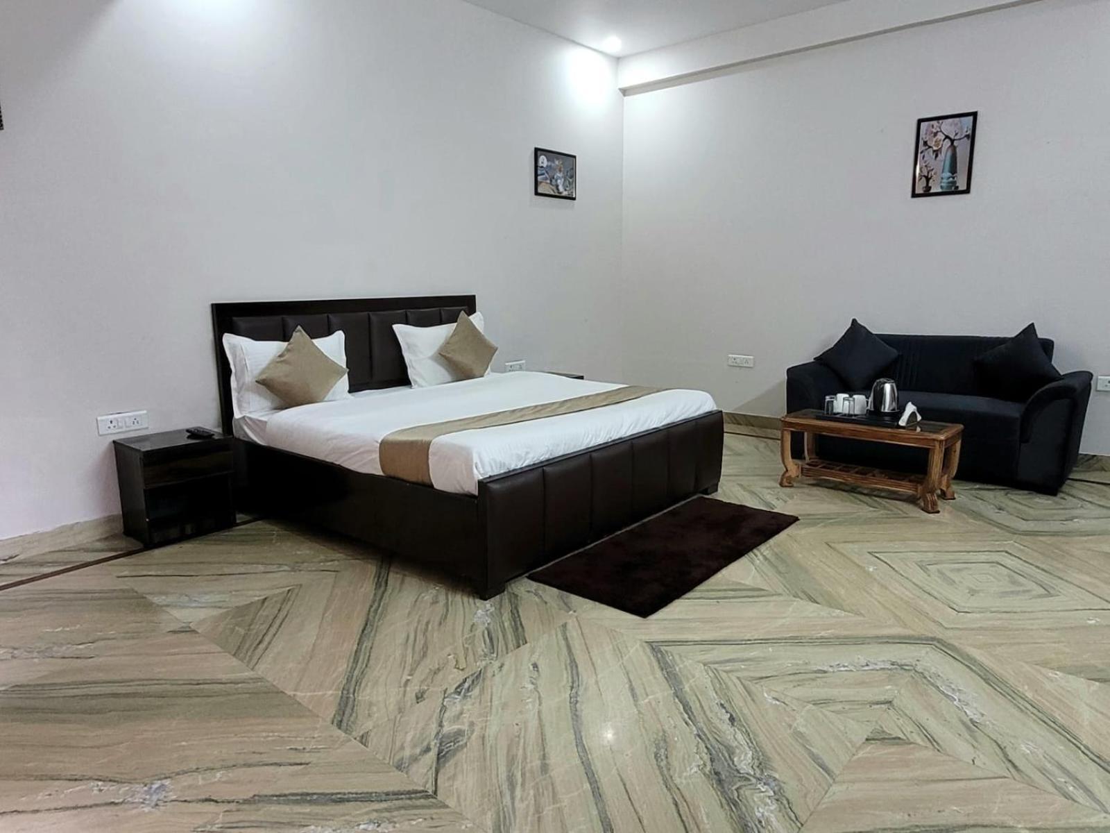 Raj Residency Stay Gurgaon Exterior photo